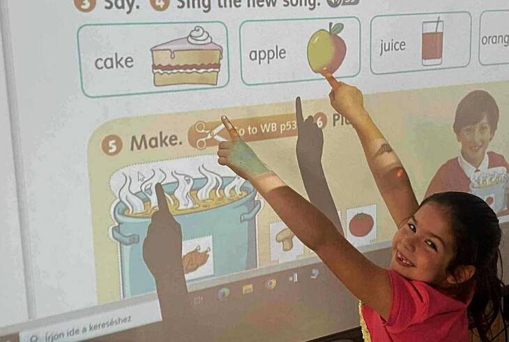 Sz�r�lap idegen nyelvi k�pz�s�nkr�l 