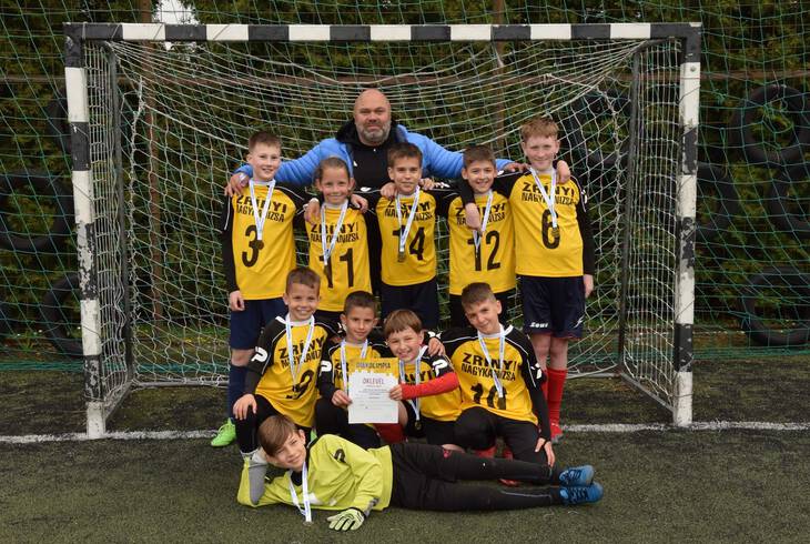 Szenz�ci�s eredm�ny labdar�g� di�kolimpi�n 