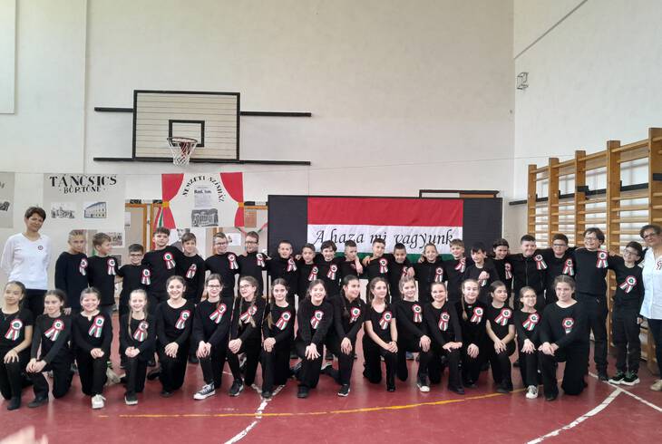 �nnepi m�sor 1848. m�rcius 15. tisztelet�re