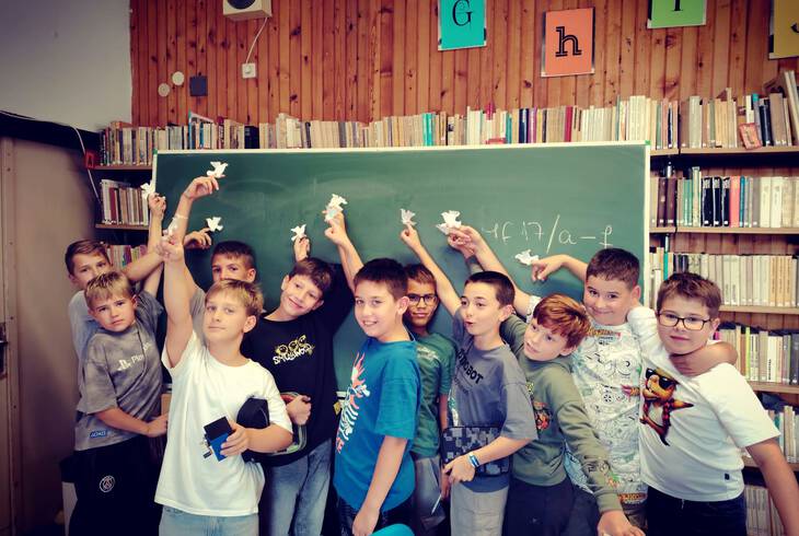 B�ke vil�gnapja a 4/a oszt�lyban